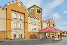 Photograph of La Quinta Inn & Suites, Lexington
