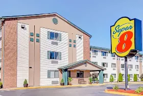 Photograph of Super 8, Louisville