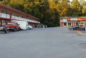 Photograph of Riverside Inn, Pikeville