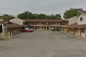 Photograph of Louisville Manor Motel, Louisville