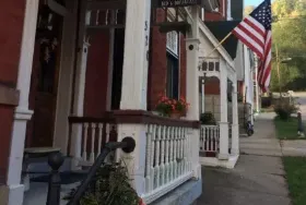 Photograph of Moon River Bed and Breakfast, Maysville