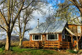 Photograph of Little House (martin Houses), Berea