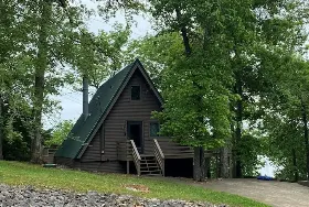 Photograph of Morgan Lakehouse Rentals, Cadiz