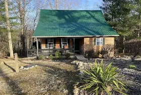 Photograph of Tranquil Cabin In Gated Resort, Burnside