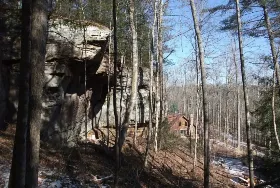 Photograph of Big Rock Log Cabin Rental, Slade