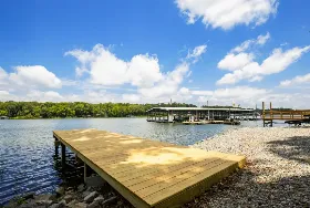 Photograph of Hickory Hill 5 Star Resort, Benton