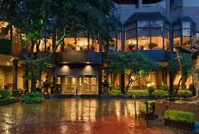 Photograph of Windsor Court Hotel, New Orleans
