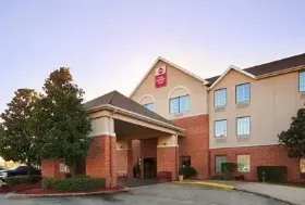 Photograph of Best Western Executive Hotel & Suites, Sulphur