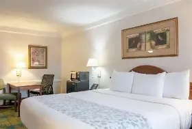 Photograph of La Quinta Inn, Metairie