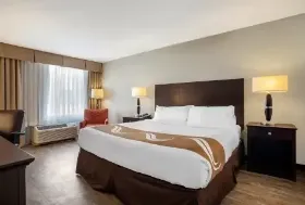Photograph of Quality Inn, Baton Rouge