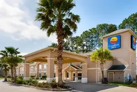 Photograph of Quality Inn, Opelousas