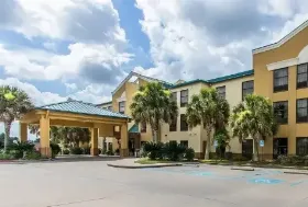 Photograph of Comfort Suites,