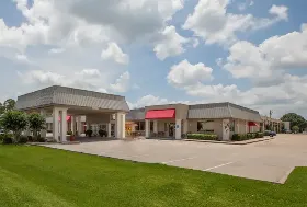 Photograph of Ramada by Wyndham, New Iberia