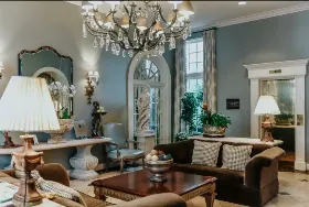 Photograph of Bienville House Hotel, New Orleans