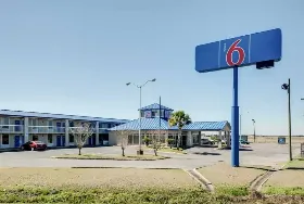 Photograph of Motel 6, Jennings
