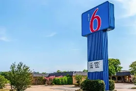 Photograph of Motel 6, Natchitoches