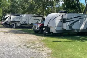 Photograph of D & D RV Park, Delhi