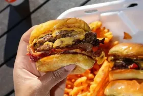 Photograph of Smalls Sliders, Prairieville