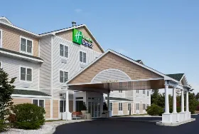Photograph of Holiday Inn Express, Freeport