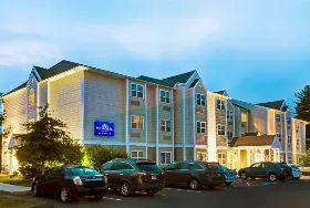 Photograph of Microtel Inn & Suites, York
