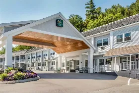 Photograph of Quality Inn, 