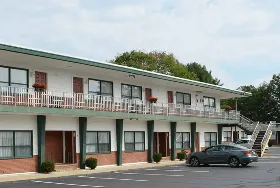 Photograph of Travelers Inn, Brunswick