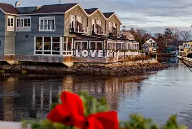 Photograph of The Boathouse Waterfront Hotel, Kennebunkport