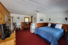 Photograph of Yardarm Motel, Searsport