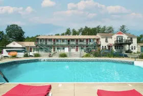 Photograph of Wagon Wheel Motel, Saco
