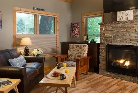 Photograph of Wolf Cove Inn, Poland Spring