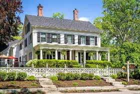 Photograph of Abigail's Bed & Breakfast, Camden
