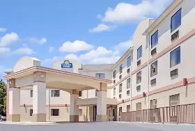 Photograph of Days Inn, Laurel