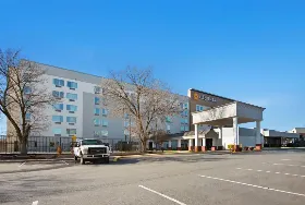 Photograph of La Quinta Inn & Suites, Capitol Heights