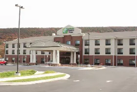 Photograph of Holiday Inn Express, La Vale