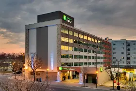 Photograph of Holiday Inn Express, Silver Spring