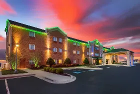Photograph of Holiday Inn Express, Grasonville