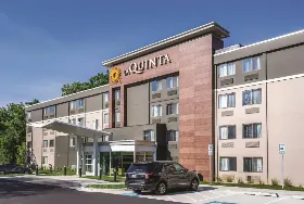 Photograph of La Quinta Inn & Suites, Jessup