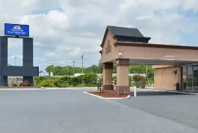 Photograph of Studio 6, Pocomoke City
