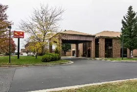Photograph of Econo Lodge, Clinton