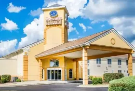 Photograph of Comfort Suites,