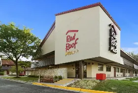 Photograph of Red Roof PLUS+, Hanover