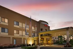 Photograph of Courtyard, Waldorf