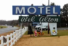 Photograph of Bel Alton Motel, Bel Alton