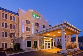 Photograph of Holiday Inn Express, Milford