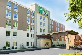 Photograph of Holiday Inn Express, Chelmsford
