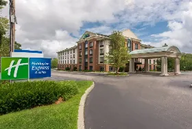 Photograph of Holiday Inn Express, Auburn