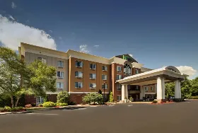Photograph of Holiday Inn Express, Middleboro