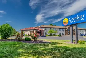 Photograph of Comfort Inn, West Springfield