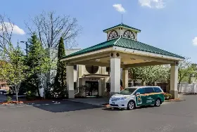 Photograph of Quality Inn, Lexington