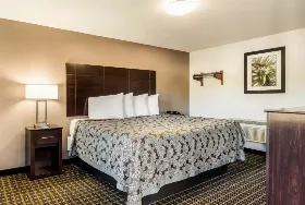 Photograph of Rodeway Inn, Middleboro